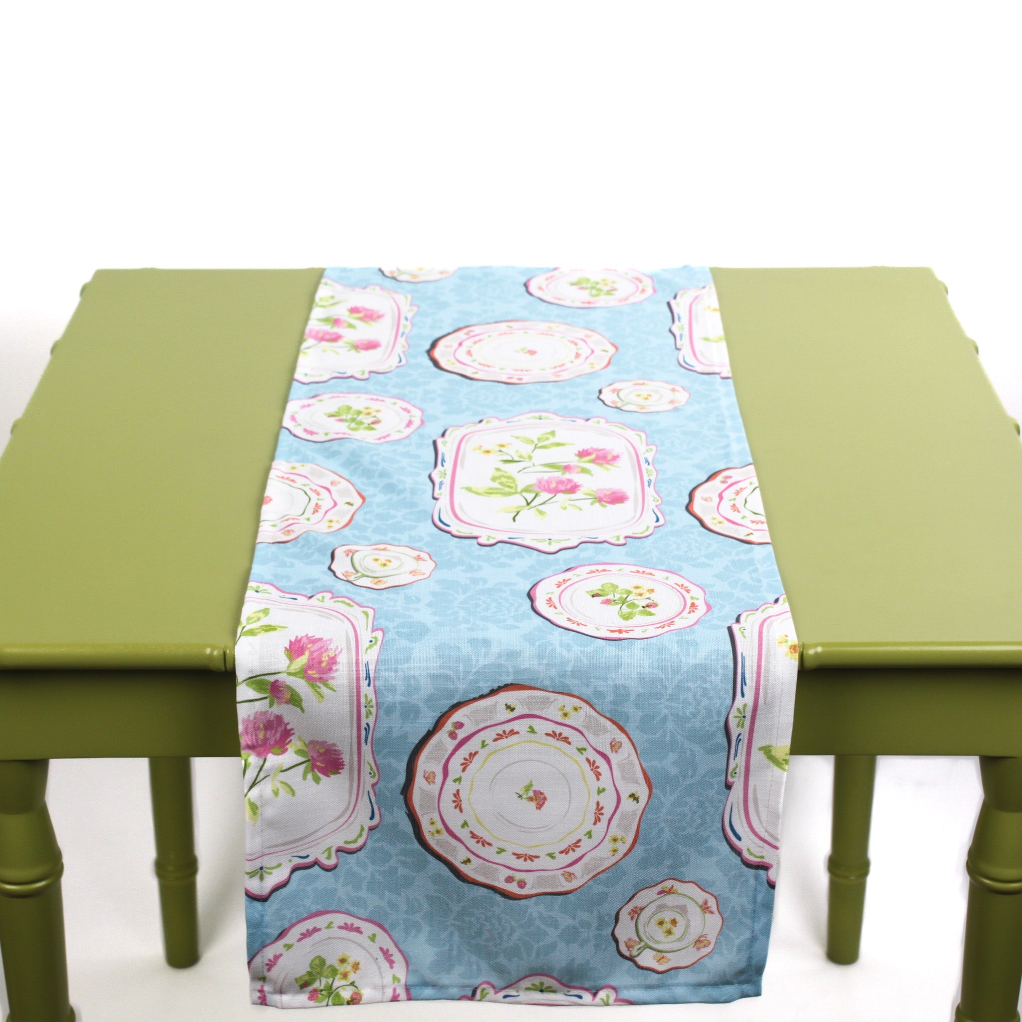Society Hill Painted Plates Cloth Table Runner - Blue