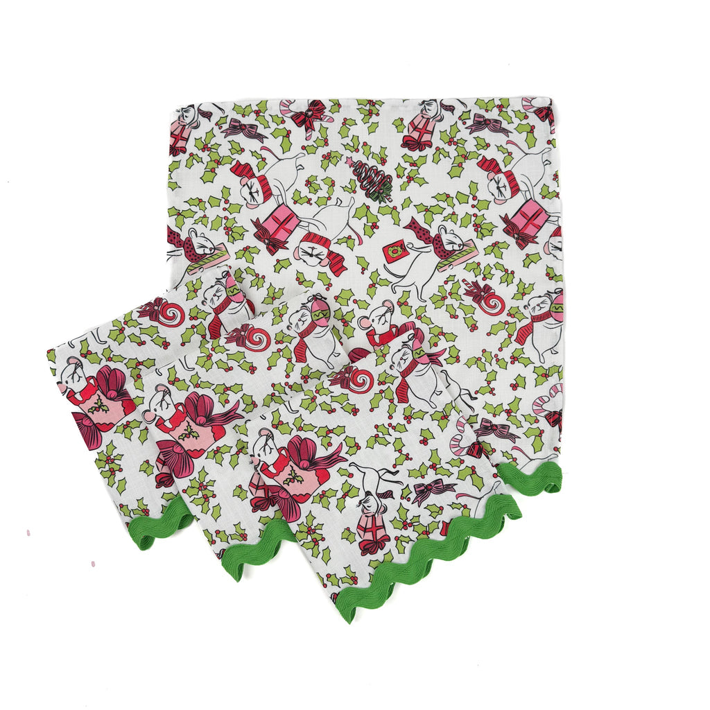 Christmas Mice Cloth Dinner Napkins with Ric Rac, Set of 4
