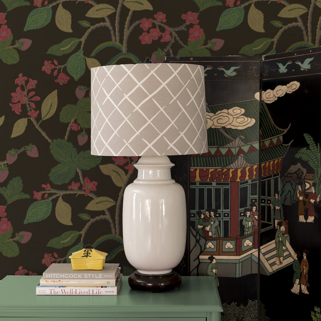 Strawberry Hill Unpasted Wallpaper - Chocolate