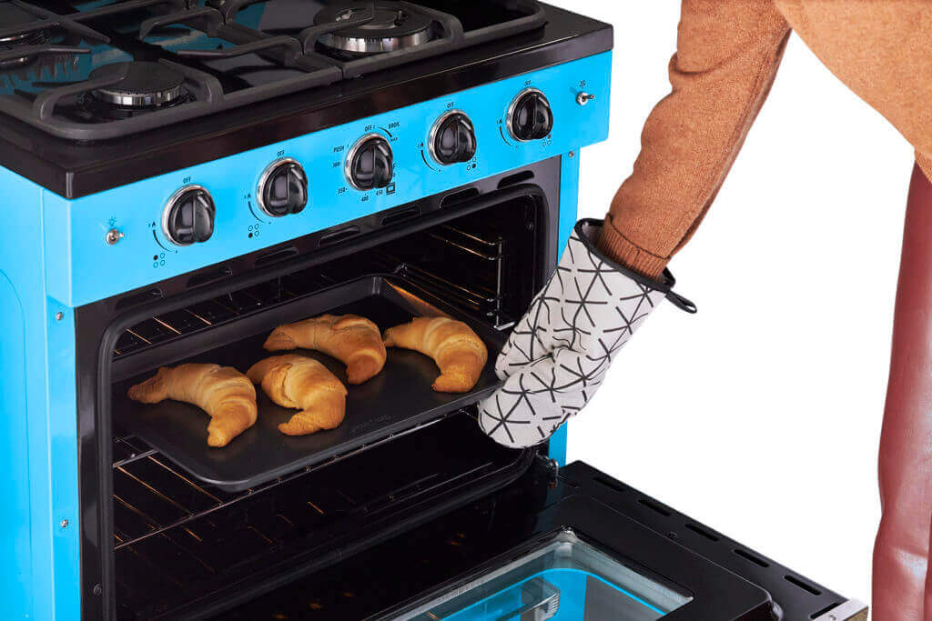 Unique 30" Classic Retro Convection Gas Range (Electronic Ignition)