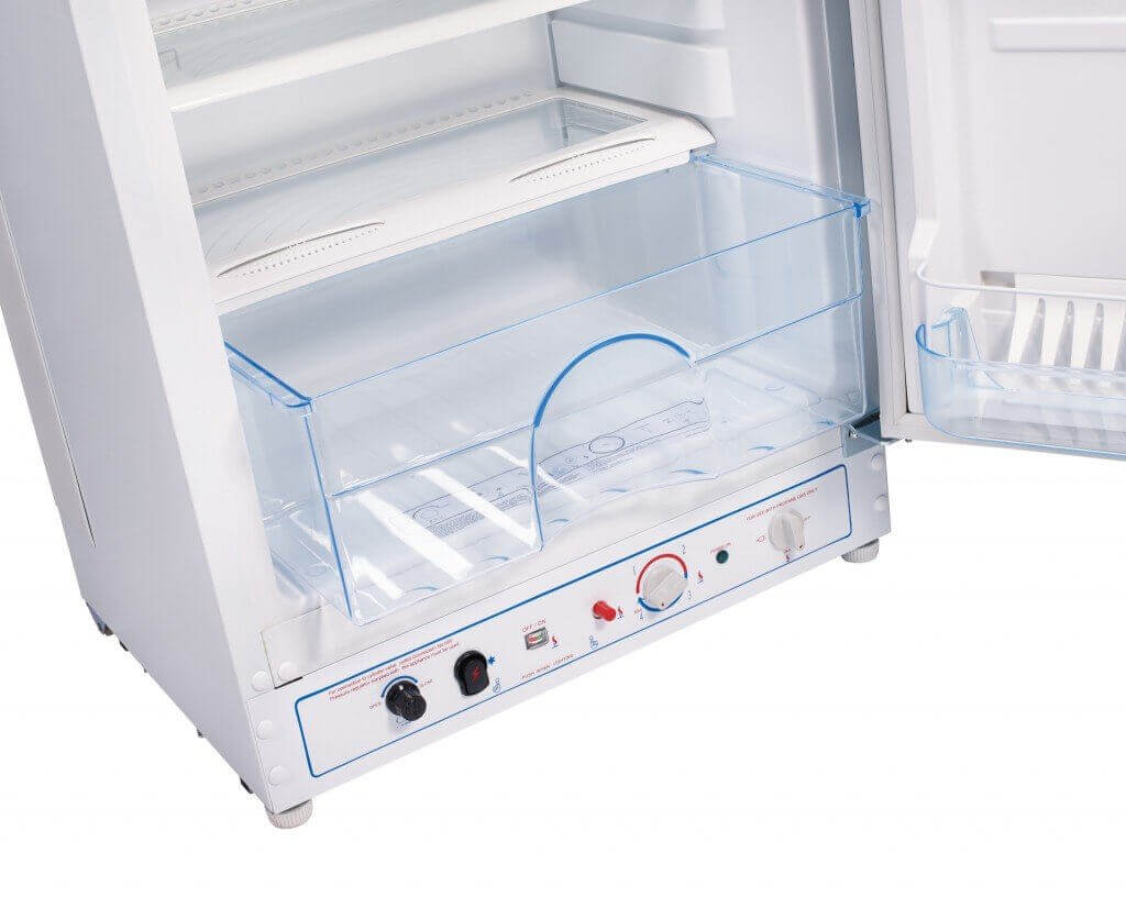 UNIQUE 6 CU/FT Propane Fridge with Freezer- White