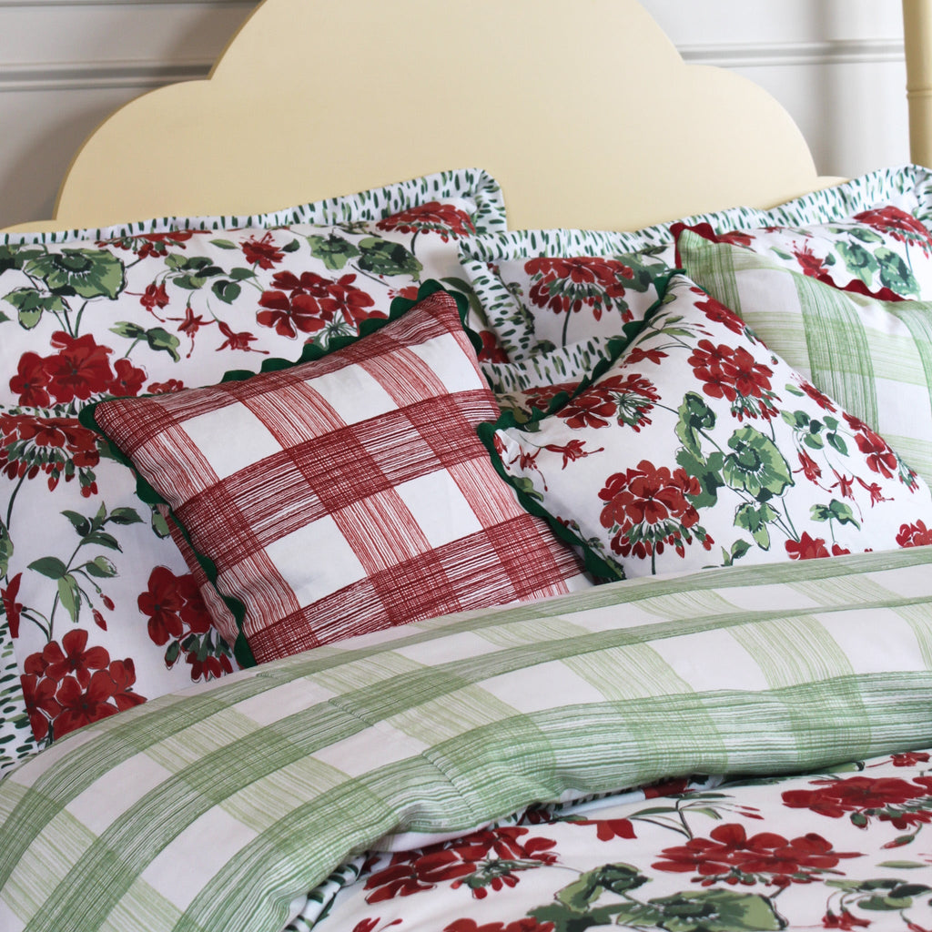 Cottage Grove Geranium Shams
