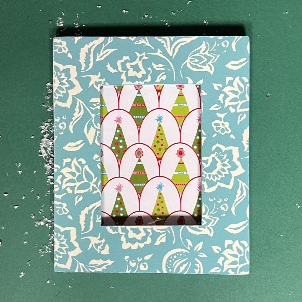 Hand-Painted Patterned 5 x 7 Frame - Hampton Court Blue Floral