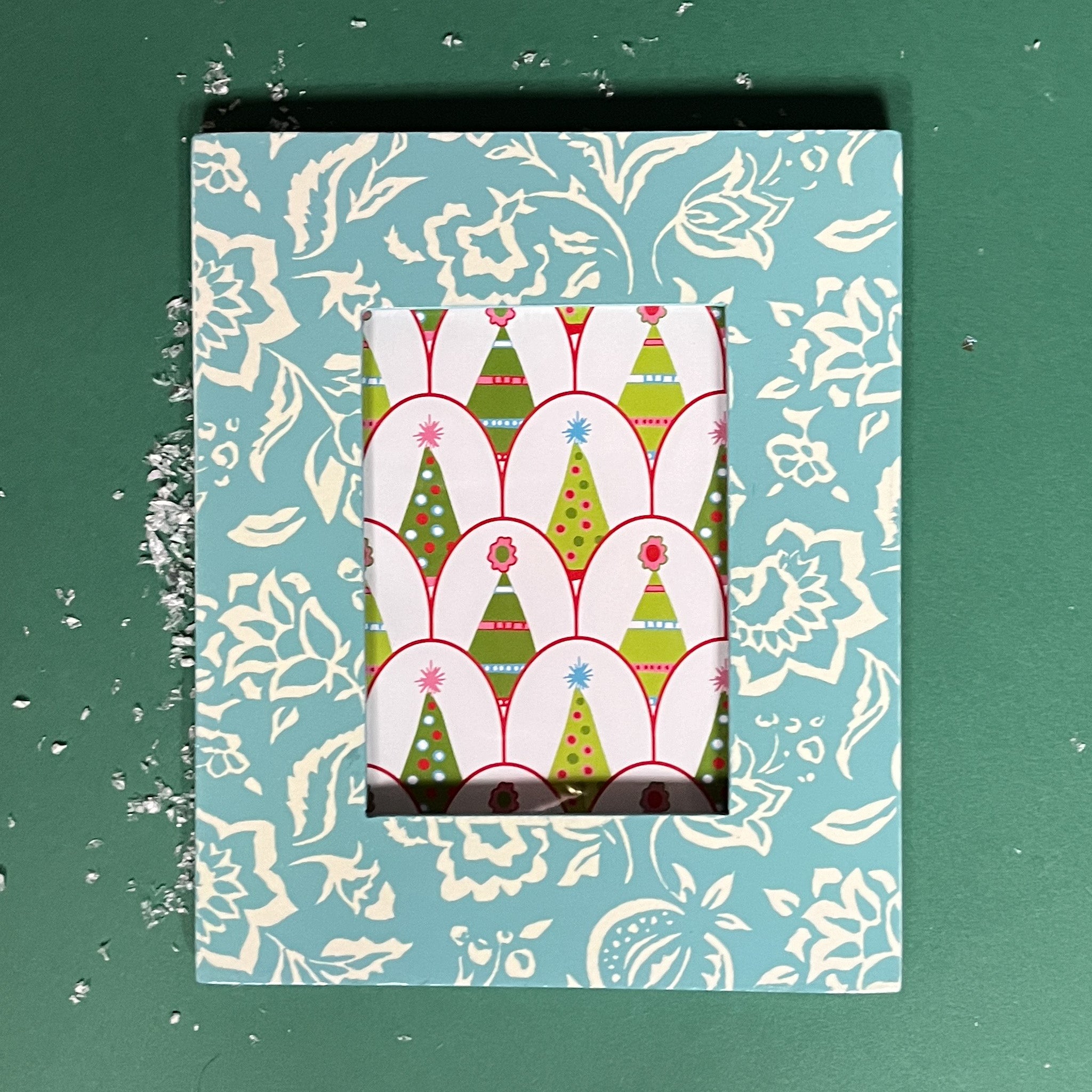 Hand-Painted Patterned 5 x 7 Frame - Hampton Court Blue Floral