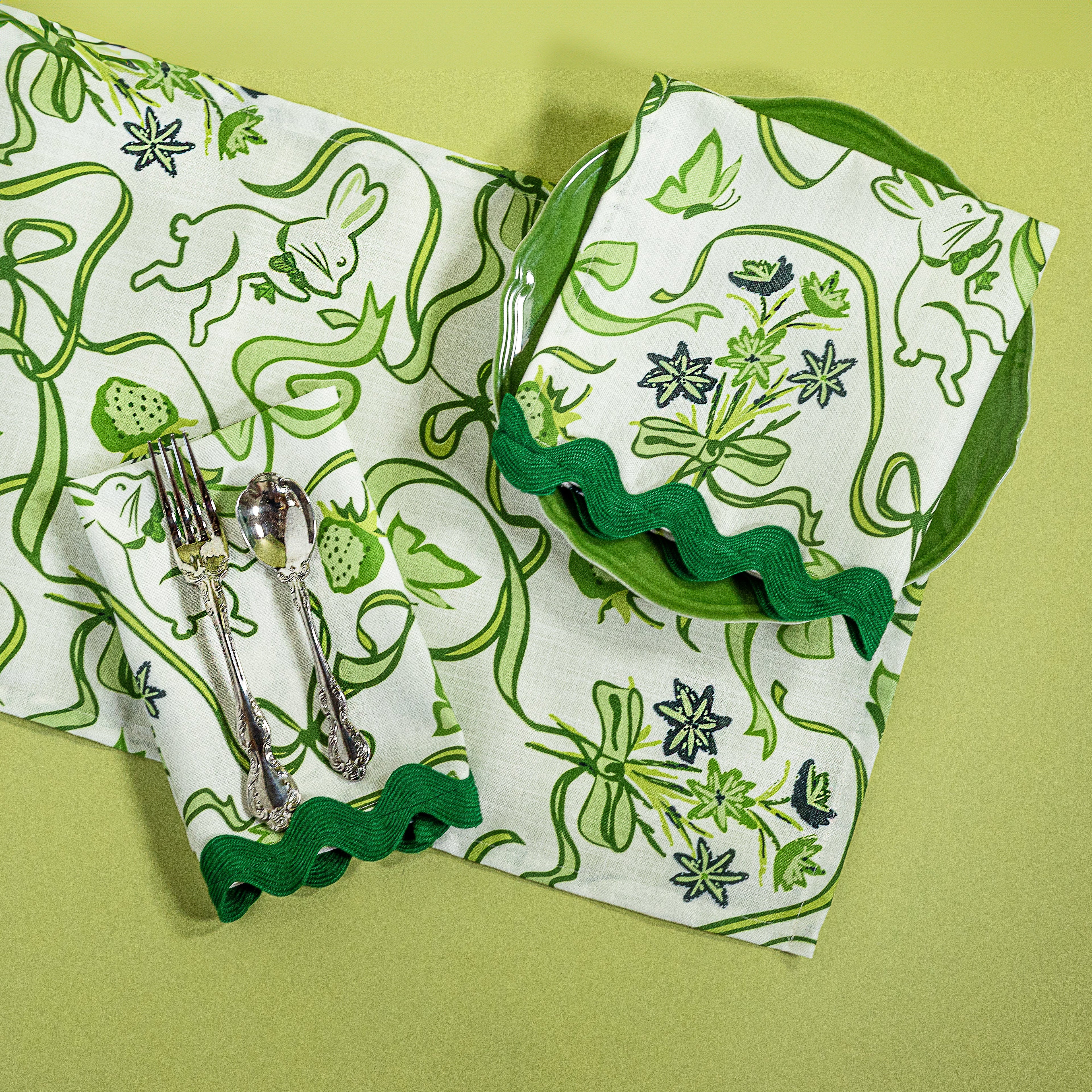 Bunnies and Bow Print Cloth Table Runner - Green