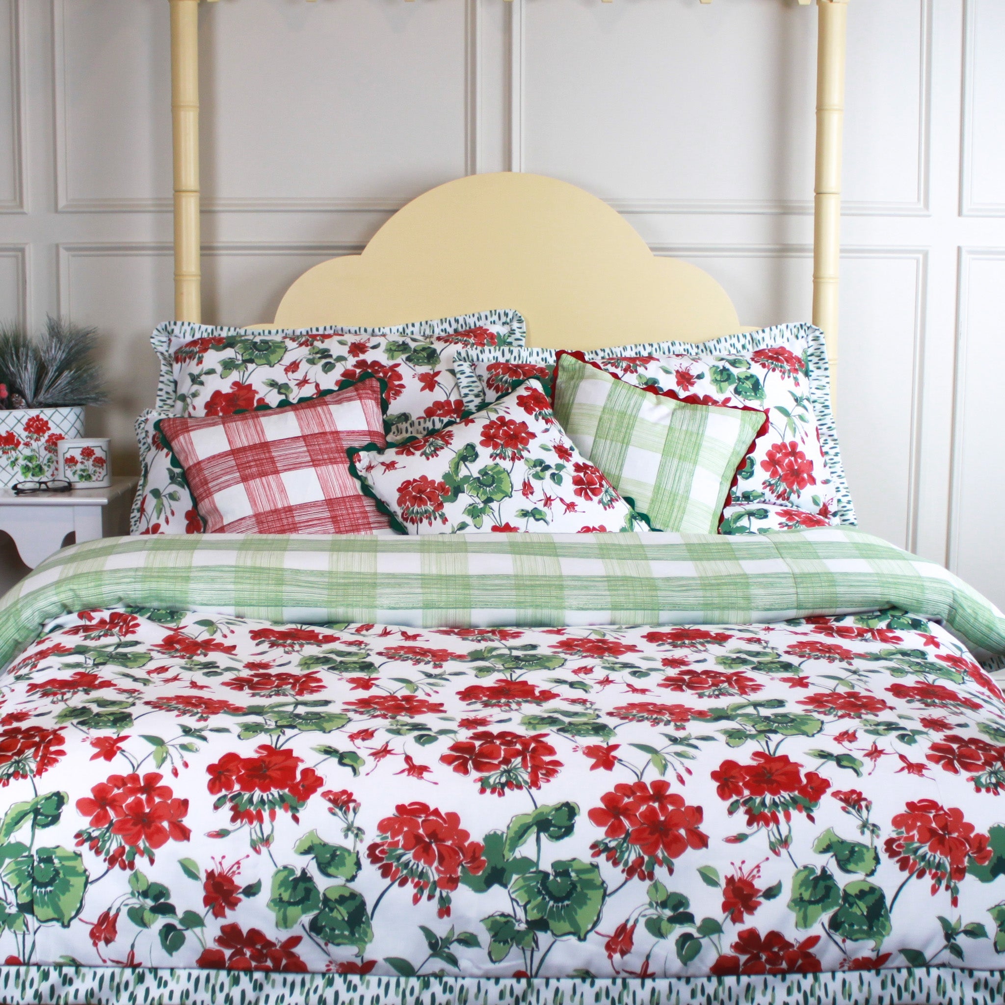Cottage Grove Geranium Shams