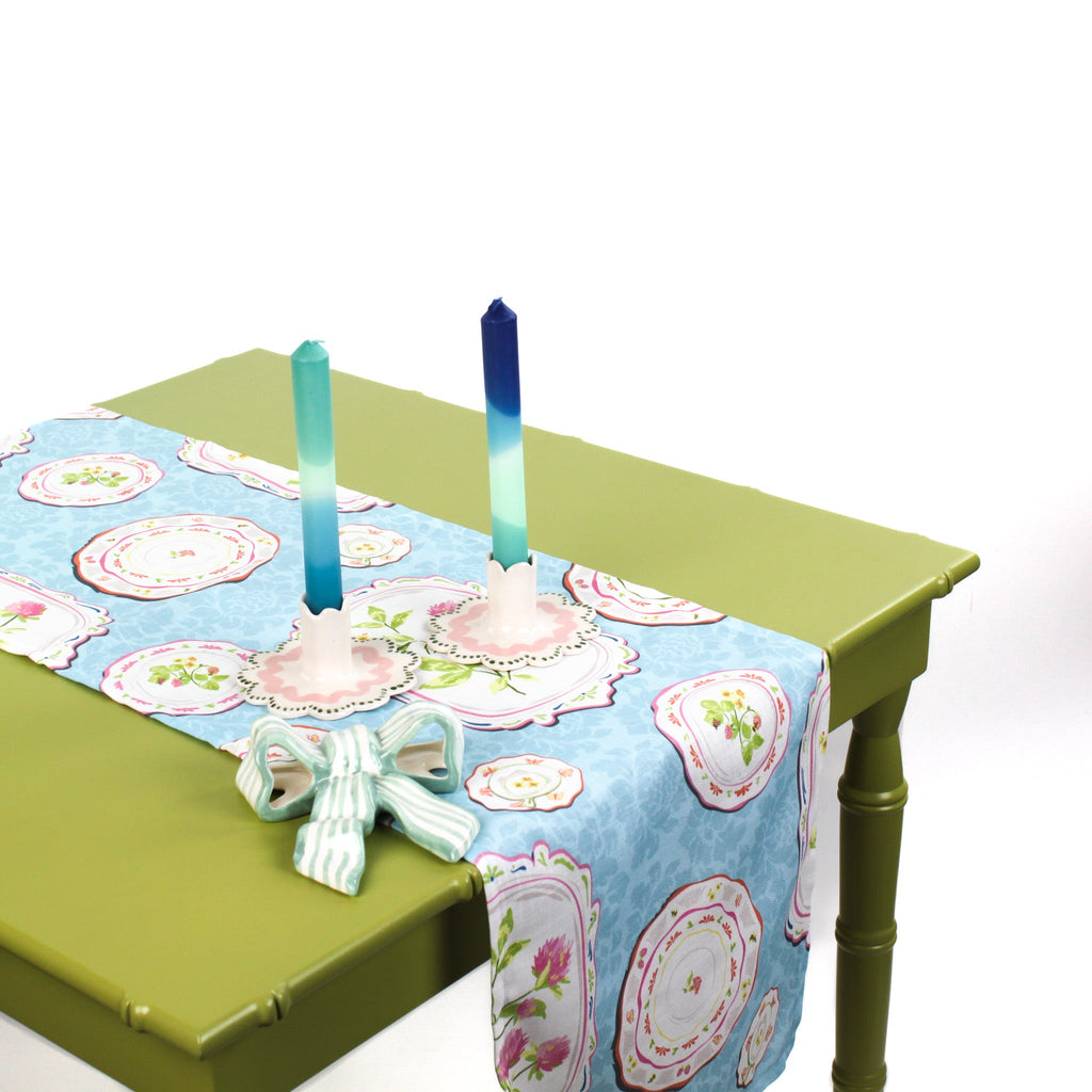 Society Hill Painted Plates Cloth Table Runner - Blue